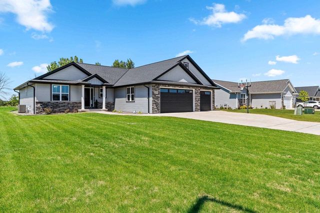 2174 POTTER DRIVE, De Pere, WI 54115