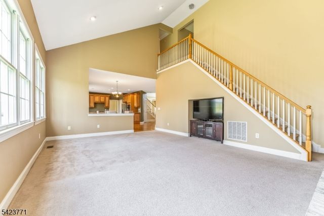 61 Albert Dr, Union Twp., NJ 08809
