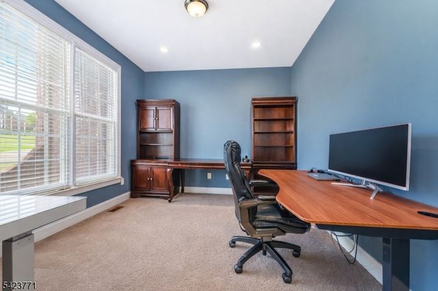 61 Albert Dr, Union Twp., NJ 08809