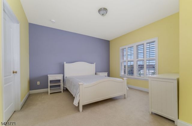 61 Albert Dr, Union Twp., NJ 08809