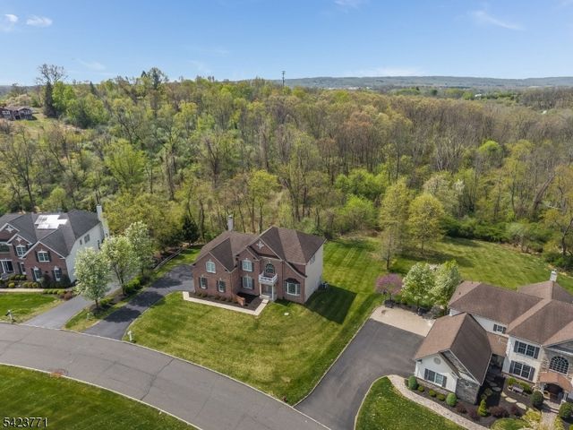 61 Albert Dr, Union Twp., NJ 08809