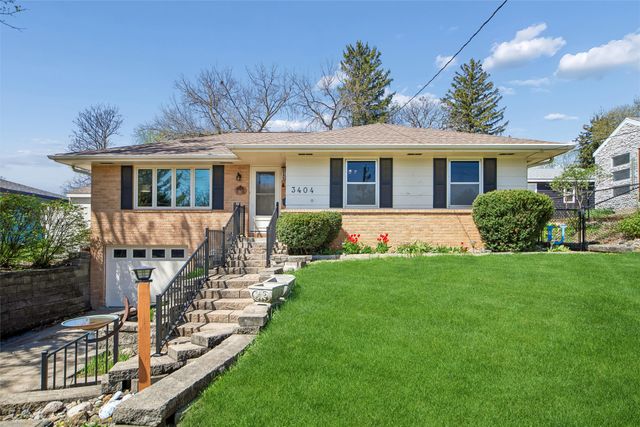 3404 70th Street, Urbandale, IA 50322