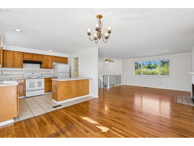 1126 Ne 176TH Ave, Portland, OR 97230