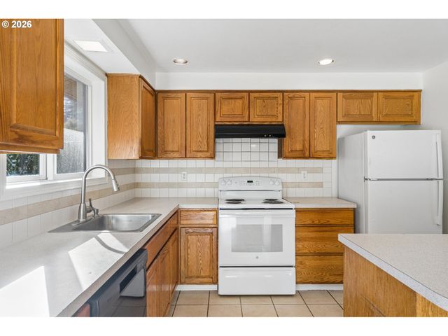 1126 Ne 176TH Ave, Portland, OR 97230