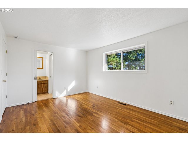 1126 Ne 176TH Ave, Portland, OR 97230