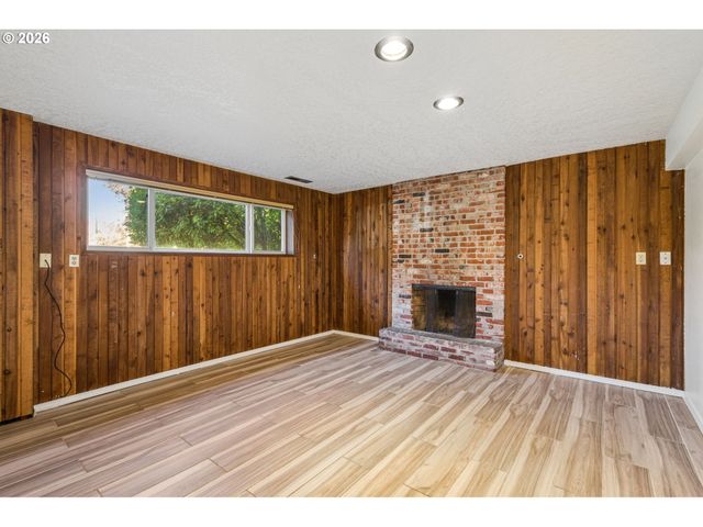 1126 Ne 176TH Ave, Portland, OR 97230