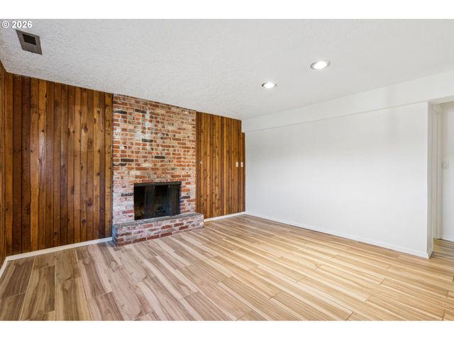 1126 Ne 176TH Ave, Portland, OR 97230