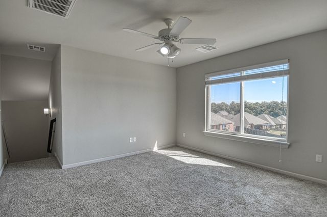 2109 Valley Hollow, Norman, OK 73071