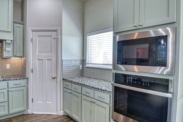 2109 Valley Hollow, Norman, OK 73071