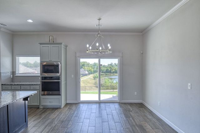 2109 Valley Hollow, Norman, OK 73071