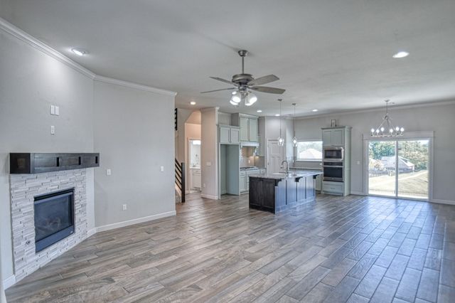 2109 Valley Hollow, Norman, OK 73071