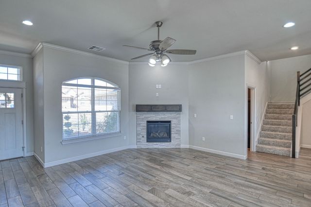 2109 Valley Hollow, Norman, OK 73071