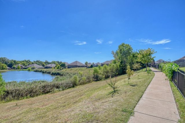 2109 Valley Hollow, Norman, OK 73071