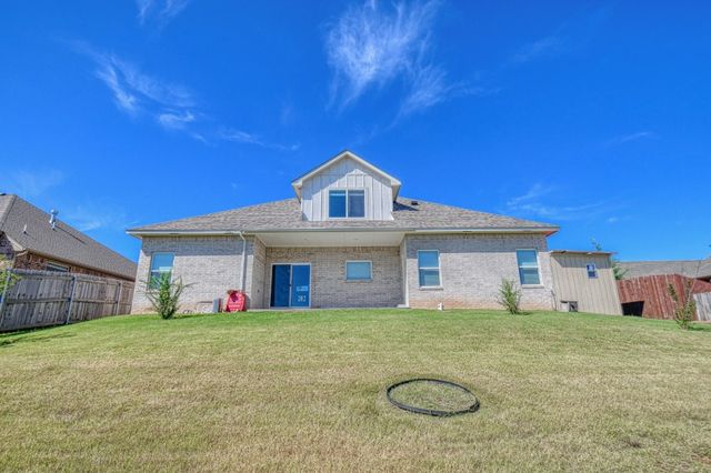 2109 Valley Hollow, Norman, OK 73071