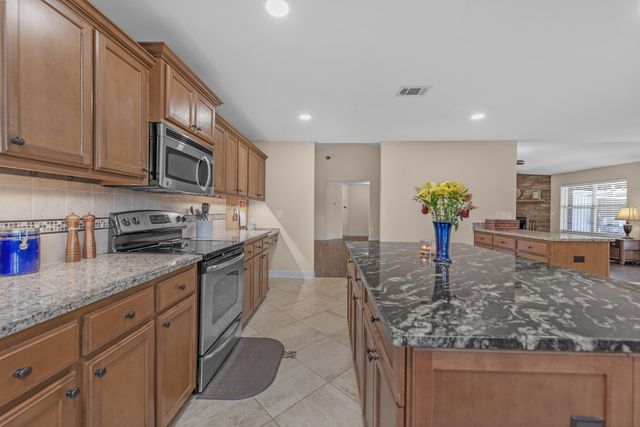 6052 Blair Circle, Gulf Breeze, FL 32563