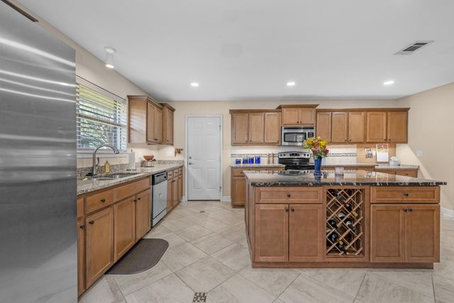 6052 Blair Circle, Gulf Breeze, FL 32563