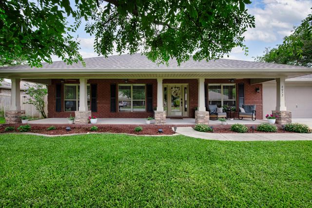 6052 Blair Circle, Gulf Breeze, FL 32563