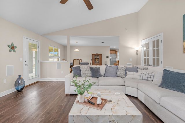 6052 Blair Circle, Gulf Breeze, FL 32563