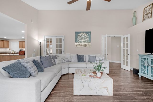 6052 Blair Circle, Gulf Breeze, FL 32563