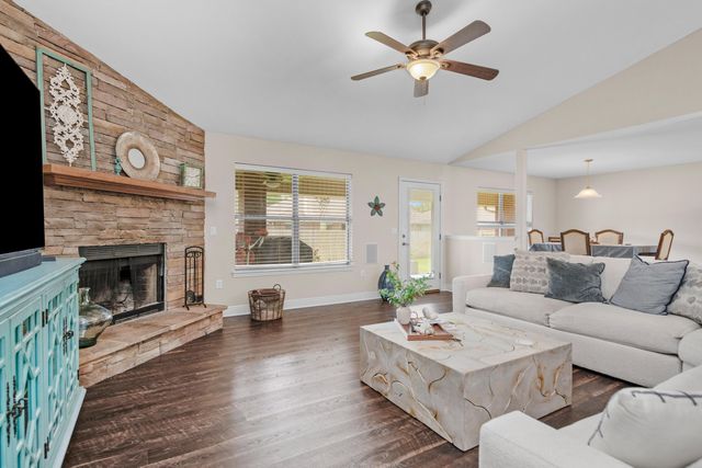 6052 Blair Circle, Gulf Breeze, FL 32563