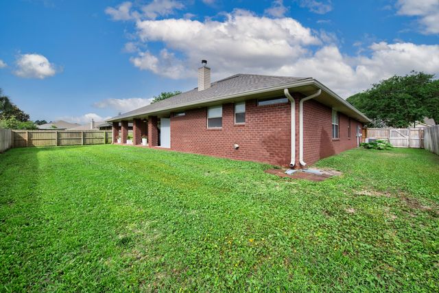 6052 Blair Circle, Gulf Breeze, FL 32563
