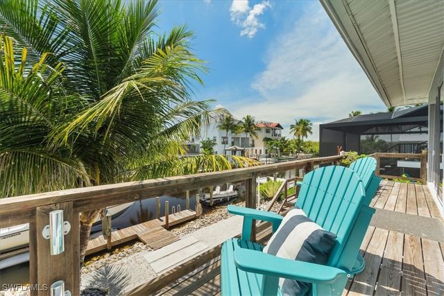 1282 Venetian WAY, Naples, FL 34110