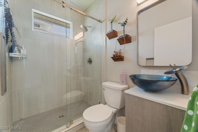 1282 Venetian WAY, Naples, FL 34110