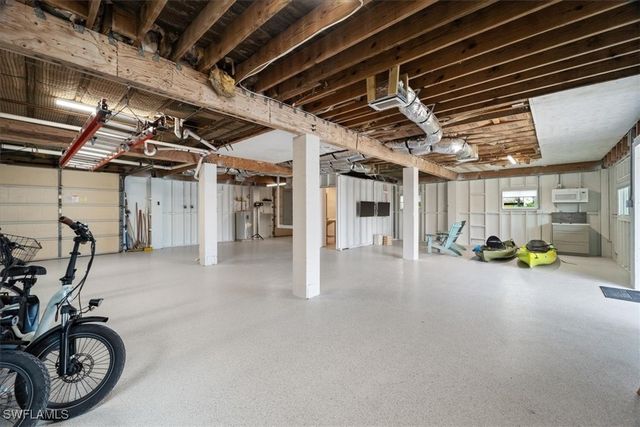 1282 Venetian WAY, Naples, FL 34110