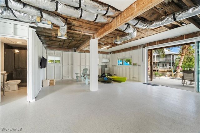 1282 Venetian WAY, Naples, FL 34110