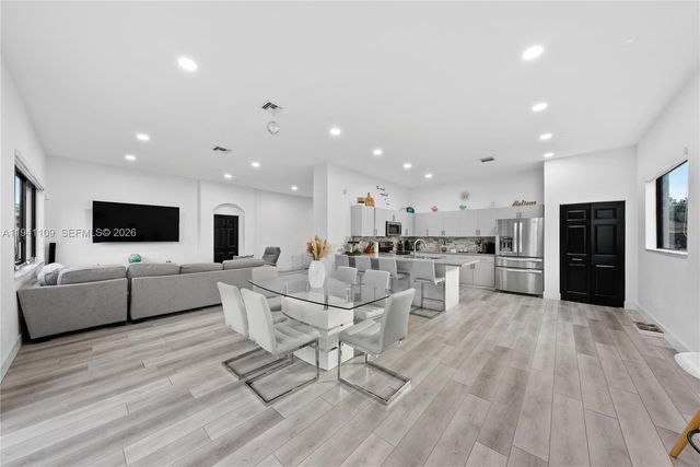 918 NE 36th Ave, Homestead, FL 33033