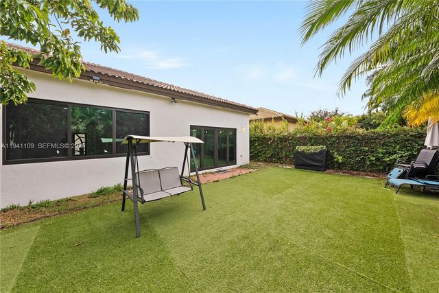 918 NE 36th Ave, Homestead, FL 33033