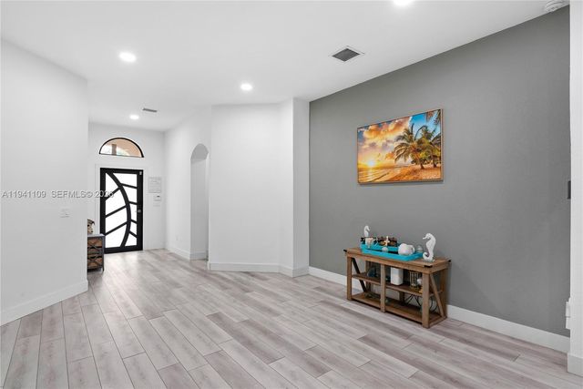 918 NE 36th Ave, Homestead, FL 33033