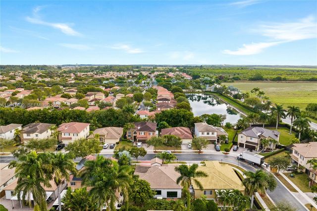 918 NE 36th Ave, Homestead, FL 33033