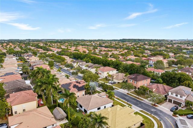 918 NE 36th Ave, Homestead, FL 33033