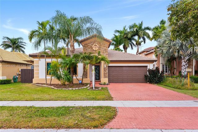 918 NE 36th Ave, Homestead, FL 33033