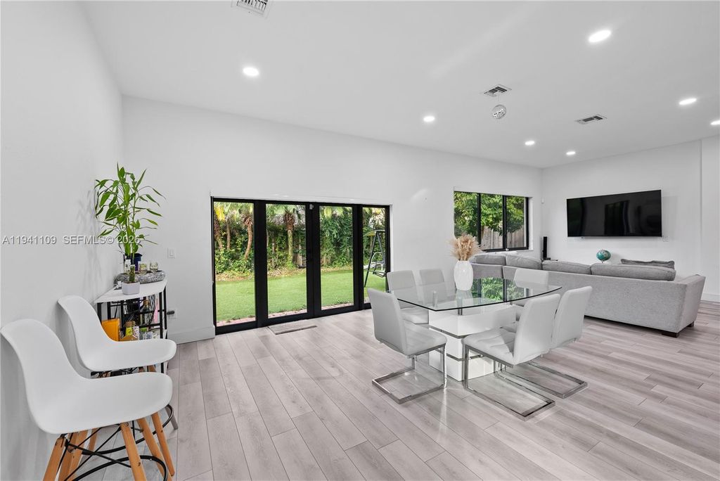 918 NE 36th Ave, Homestead, FL 33033