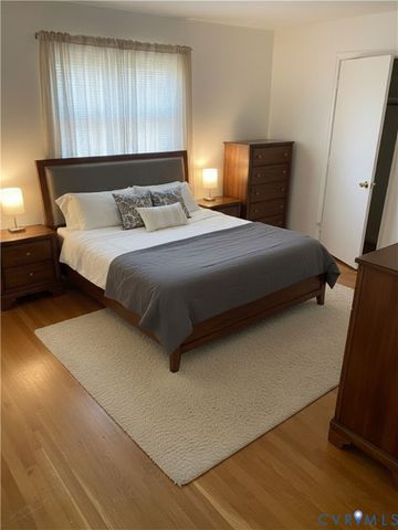 220 Greenwood Dr, Petersburg, VA 23805