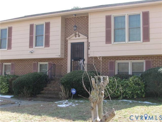 220 Greenwood Dr, Petersburg, VA 23805