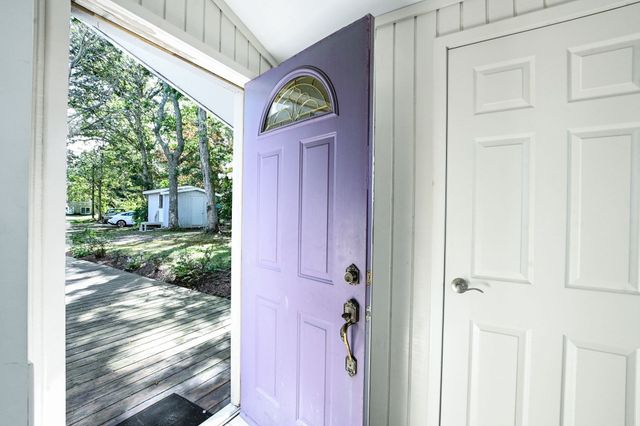 84 Lakewood Dr, Mashpee, MA 02649