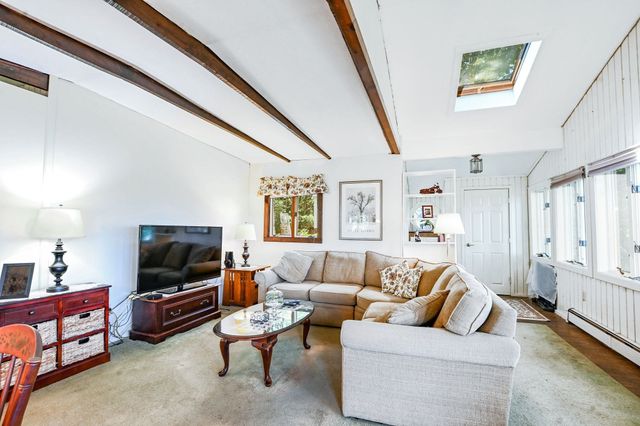 84 Lakewood Dr, Mashpee, MA 02649
