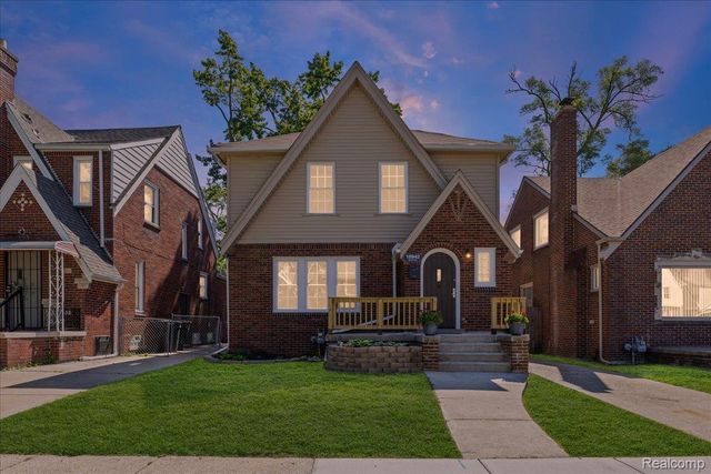 18942 Santa Rosa Drive, Detroit, MI 48221