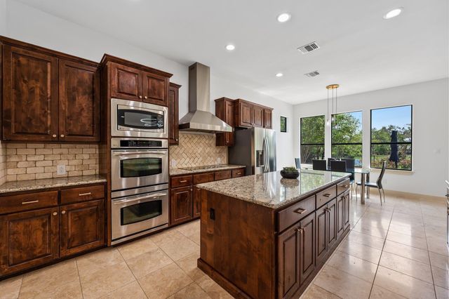206 Lido ST, Lakeway, TX 78734