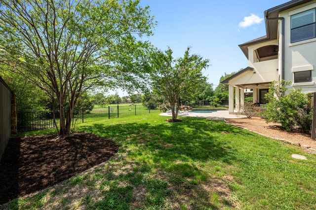 206 Lido ST, Lakeway, TX 78734
