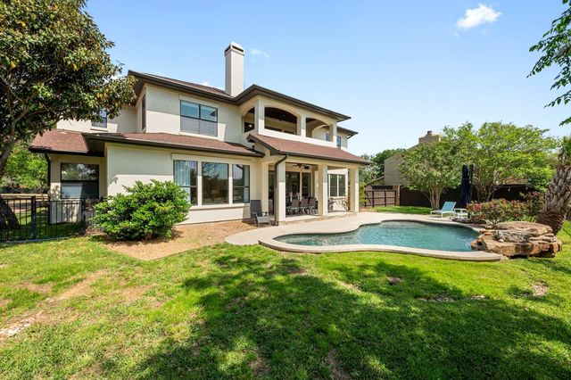 206 Lido ST, Lakeway, TX 78734