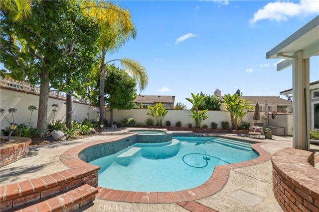 20430 Via Sonador, Yorba Linda, CA 92886