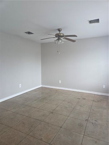 3001 Lewis St C, Corpus Christi, TX 78404