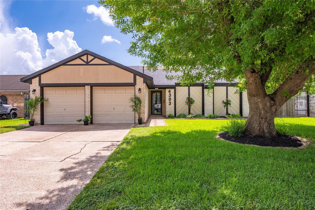 4303 Seneca Street, Pasadena, TX 77504