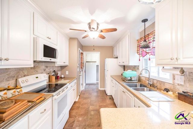 116 Brown Drive, Warner Robins, GA 31093