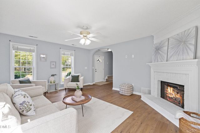 408 Stonecreek Drive, Apex, NC 27539