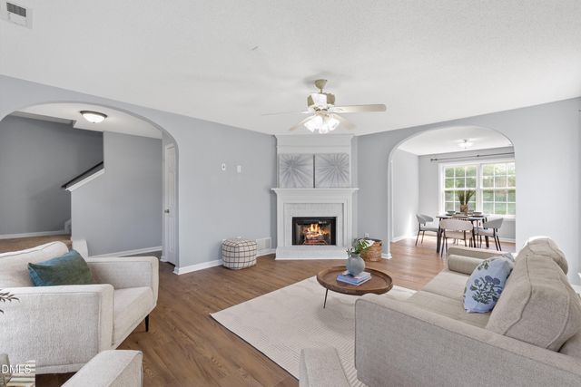 408 Stonecreek Drive, Apex, NC 27539